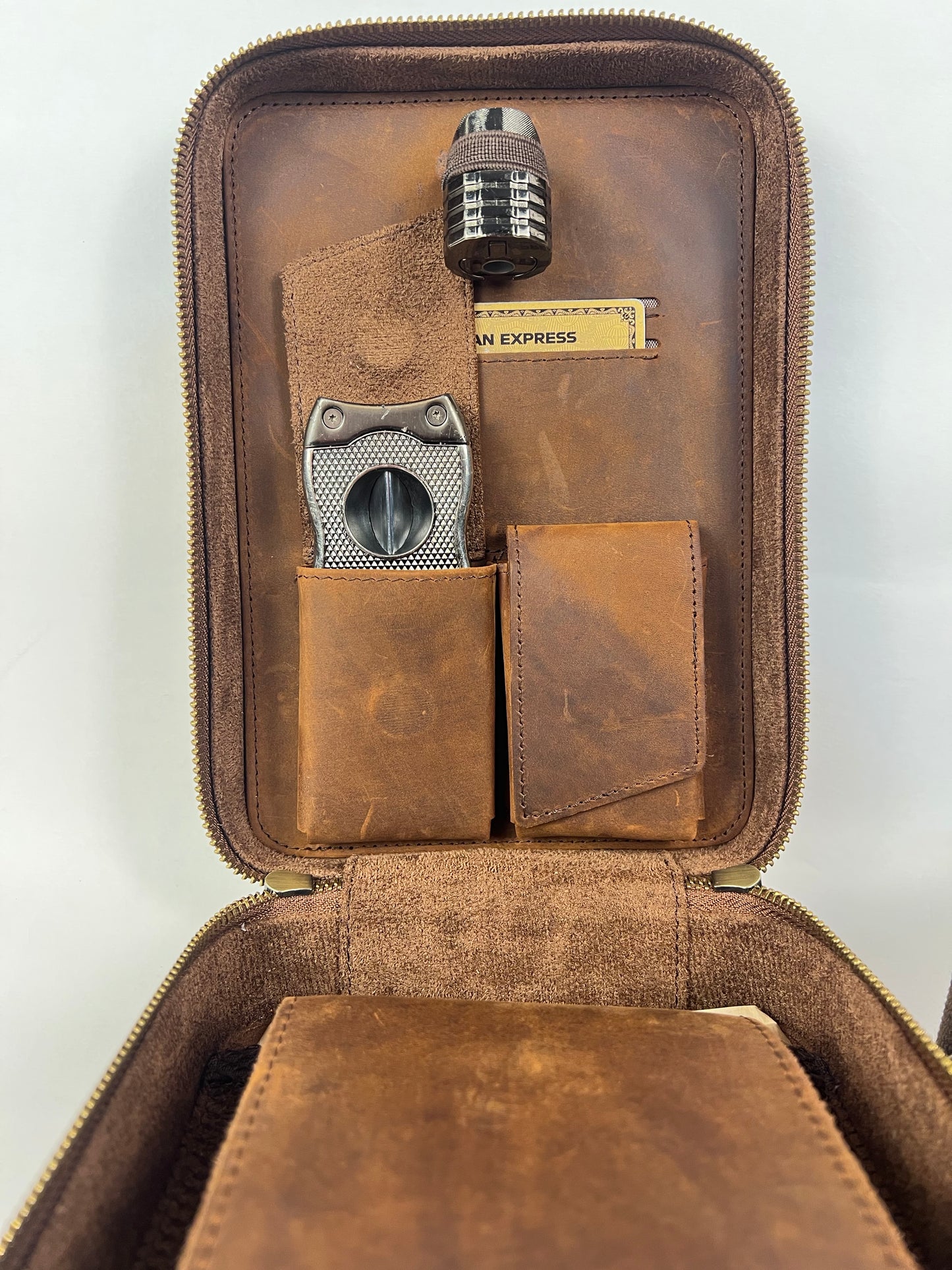 The Herf Crossbody 2.0 – Premium Leather Cigar Case